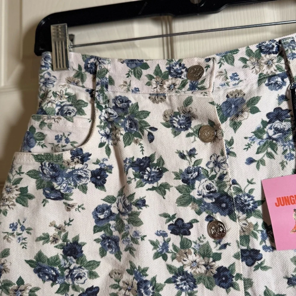 VINTAGE Y2K 90s AMY BYER Blue Floral White Denim Skort Waist Size 7 - Picture 4 of 10